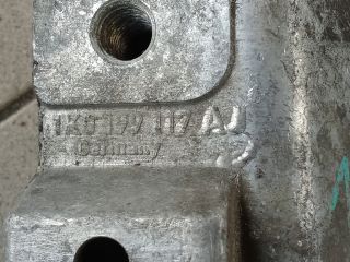 bontott VW GOLF V Váltó Tartó Bak (Pozíciófüggetlen)