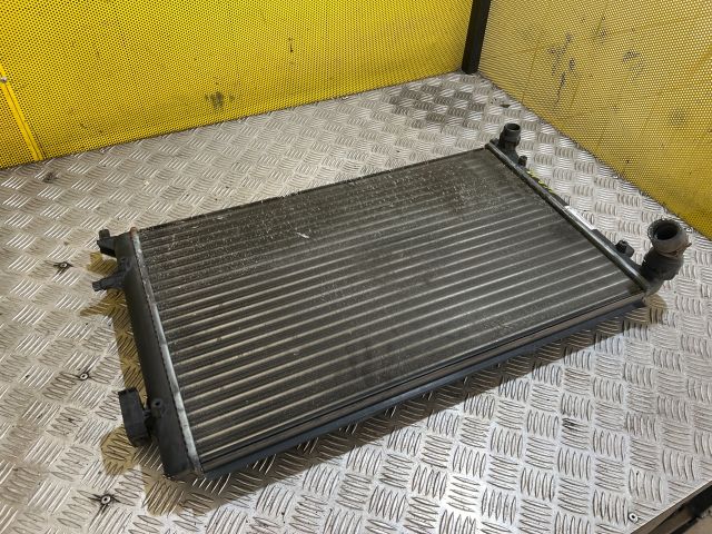 bontott VW GOLF V Vízhűtő Radiátor (Klímás)