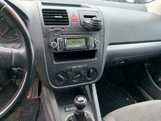 bontott VW GOLF V Vízhűtő Radiátor (Klímás)