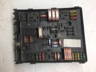 bontott VW GOLF V Biztosítéktábla Motortér