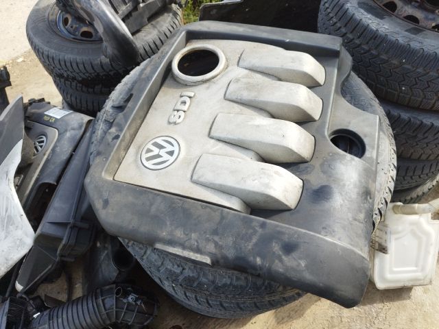 bontott VW GOLF V Felső Motorburkolat