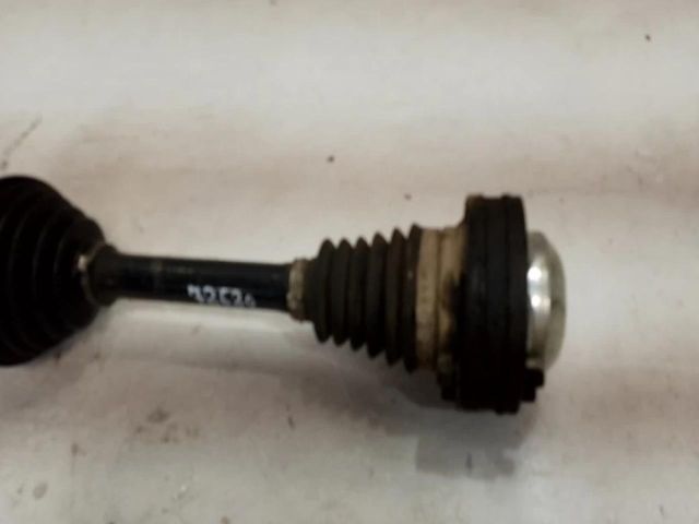 bontott VW GOLF V Bal Féltengely