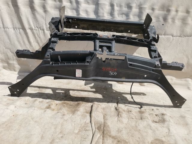 bontott VW GOLF V Homlokfal (Üres lemez)