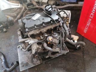 bontott VW GOLF V Motor (Fűzött blokk hengerfejjel)