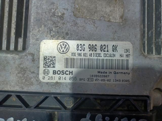 bontott VW GOLF V Motorvezérlő