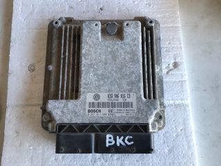 bontott VW GOLF V Motorvezérlő