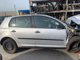 bontott VW GOLF V Motorvezérlő