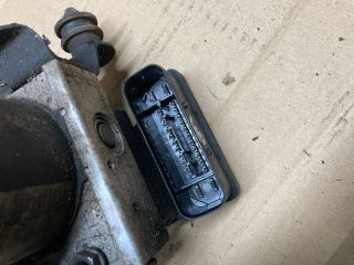 bontott VW GOLF V ABS Kocka