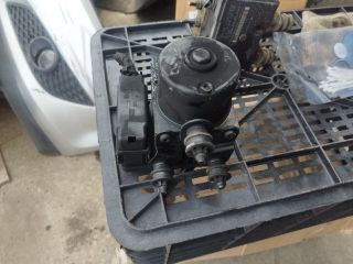 bontott VW GOLF V ABS Kocka