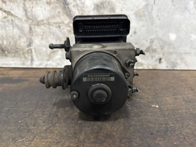 bontott VW GOLF V ABS Kocka