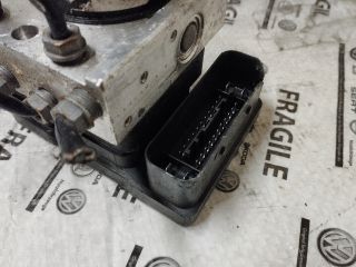 bontott VW GOLF V ABS Kocka