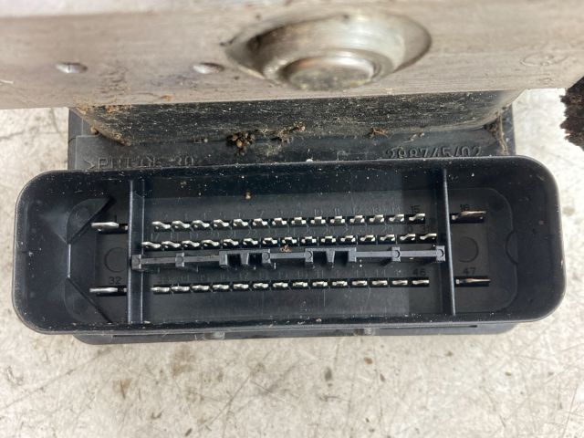 bontott VW GOLF V ABS Kocka