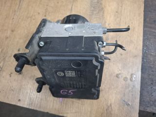 bontott VW GOLF V ABS Kocka