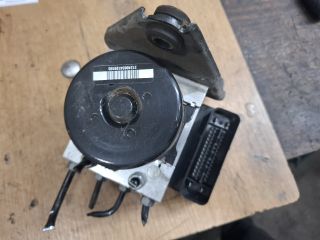 bontott VW GOLF V ABS Kocka