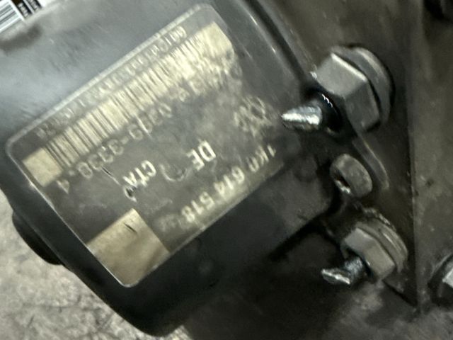 bontott VW GOLF V ABS Kocka