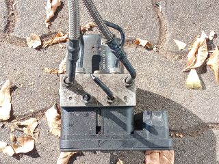 bontott VW GOLF V ABS Kocka