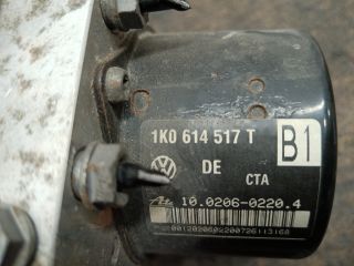 bontott VW GOLF V ABS Kocka