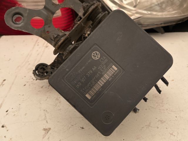 bontott VW GOLF V ABS Kocka