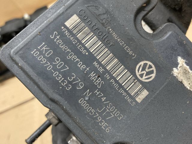 bontott VW GOLF V ABS Kocka