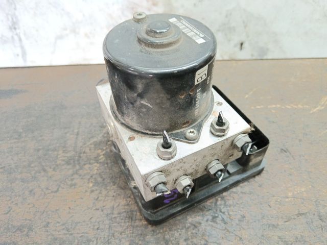 bontott VW GOLF V ABS Kocka