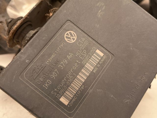 bontott VW GOLF V ABS Kocka