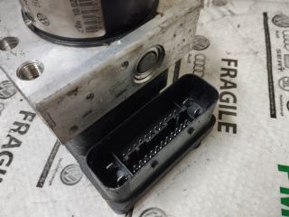 bontott VW GOLF V ABS Kocka