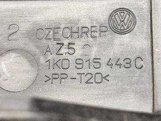 bontott VW GOLF V Akkumulátor Fedél