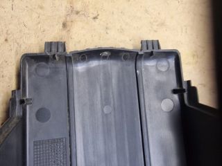 bontott VW GOLF V Akkumulátor Fedél