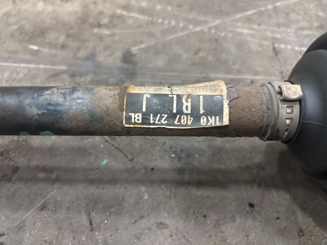 bontott VW GOLF V Bal Féltengely