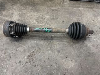 bontott VW GOLF V Bal Féltengely