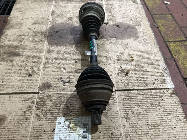 bontott VW GOLF V Bal Féltengely