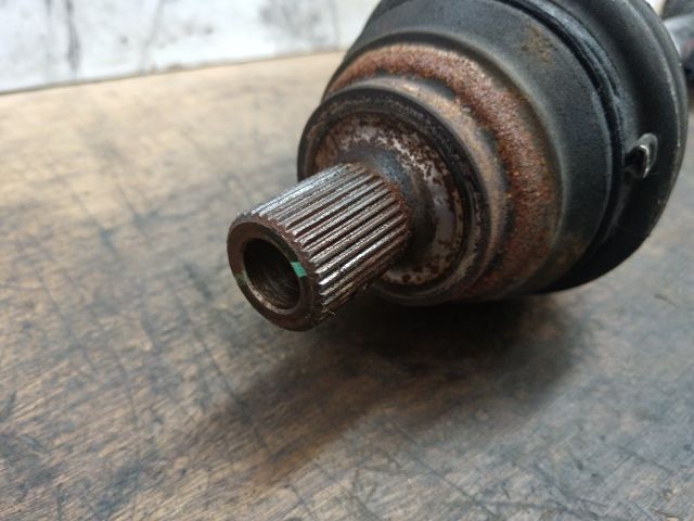 bontott VW GOLF V Bal Féltengely