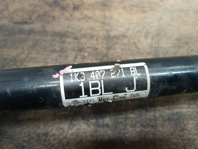 bontott VW GOLF V Bal Féltengely