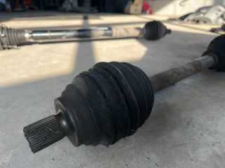 bontott VW GOLF V Bal Féltengely