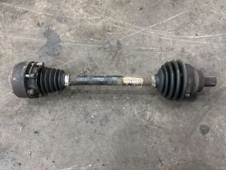 bontott VW GOLF V Bal Féltengely