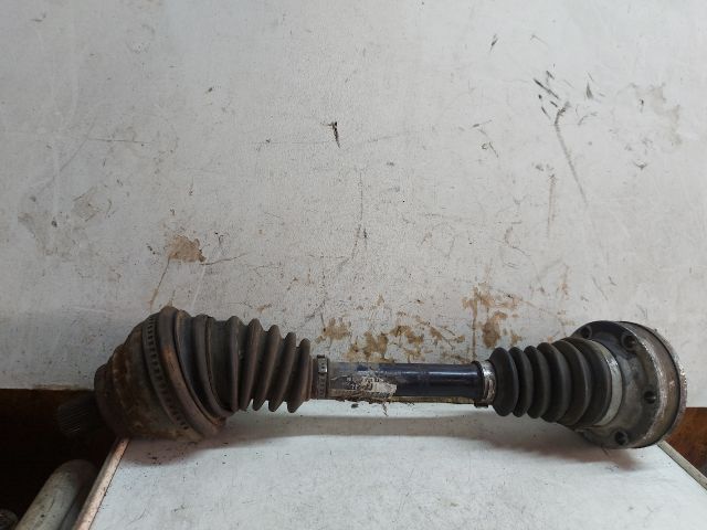 bontott VW GOLF V Bal Féltengely