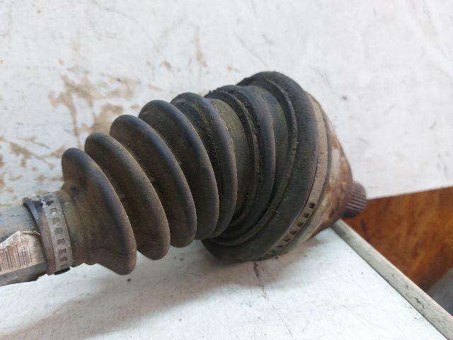 bontott VW GOLF V Bal Féltengely