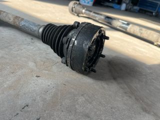 bontott VW GOLF V Bal Féltengely