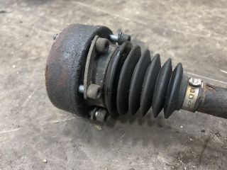 bontott VW GOLF V Bal Féltengely