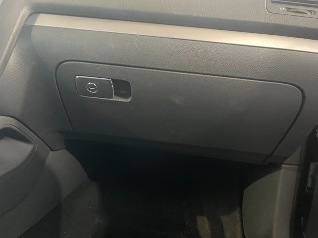 bontott VW GOLF V Bal hátsó Lengéscsillapító