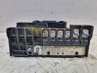 bontott VW GOLF V Biztosítéktábla Motortér