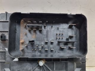 bontott VW GOLF V Biztosítéktábla Motortér