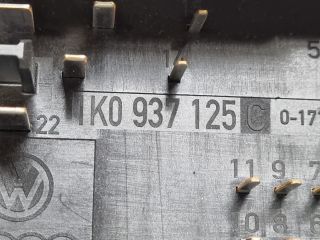 bontott VW GOLF V Biztosítéktábla Motortér