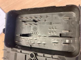 bontott VW GOLF V Biztosítéktábla Motortér