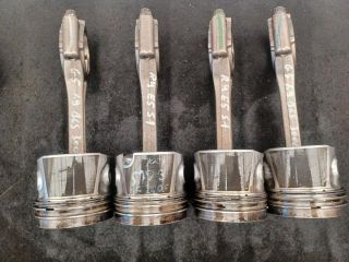 bontott VW GOLF V Dugattyú