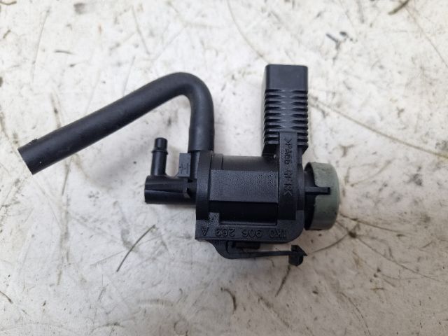 bontott VW GOLF V EGR / AGR Vákum Szelep