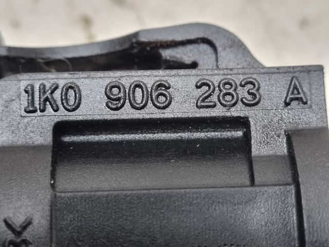 bontott VW GOLF V EGR / AGR Vákum Szelep