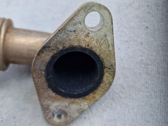 bontott VW GOLF V EGR Hűtő Cső