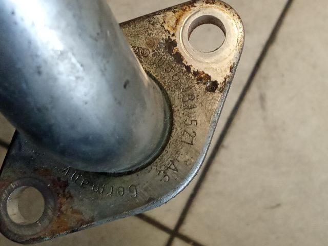 bontott VW GOLF V EGR Hűtő Cső