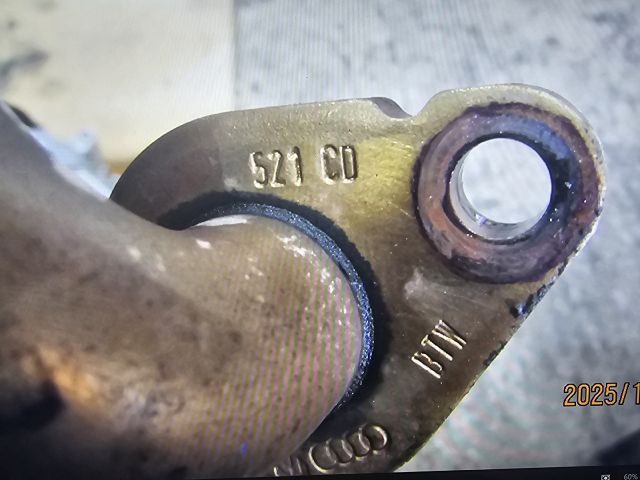 bontott VW GOLF V EGR Hűtő Cső